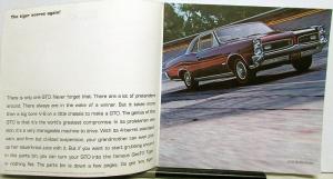 1966 Pontiac Dealer Sales Brochure GTO 2+2 OHC-6 The Tiger Scores Again Large