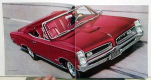 1966 Pontiac Dealer Sales Brochure GTO 2+2 OHC-6 The Tiger Scores Again Large