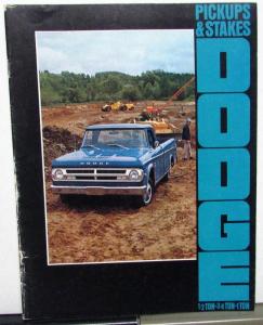 1970 Dodge Truck Pickups Adventurer Power Wagon & Stakes Sales Brochure Original