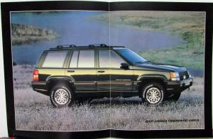 1995 Jeep Grand Cherokee Orvis Edition CANADIAN Color Sales Folder Original