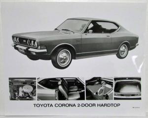 1971 Toyota Auto Show Press Kit in Folder with Pictures