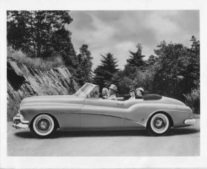 1952 Buick Skylark Sports Car Concept Press Photo & Releases 0006