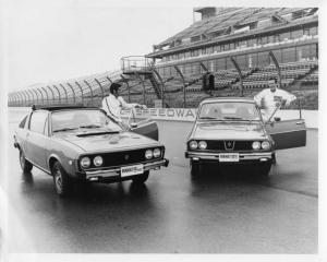 1975 Renault 17 & 12TL Indy with Al & Bobby Unser at the Wheel Press Photo 0017
