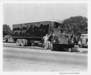 1954 GMC Tractor Truck with Trailmobile Trailer Factory Press Photo 0188