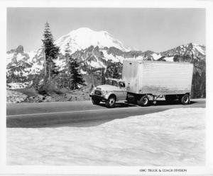 1959 GMC 550 Truck Press Photo & Release 0239