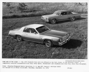 1975 Plymouth Fury Sport & Gran Fury Press Photo 0106