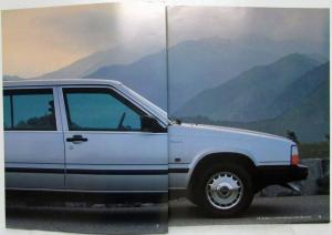 1984-1992 Volvo 740 Sales Brochure - Japanese Text