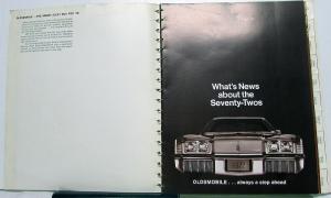 1972 Oldsmobile Dealer Fleet Fact Finder Data Book Cutlass 88 98 Toronado