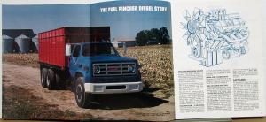 1981 GMC 6000 7000 Series Medium Diesel Trucks Sales Brochure Original