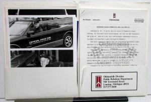 1988 Oldsmobile Cutlass Supreme Indy 500 Pace Car Media Information Press Kit