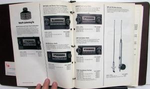 1976 Oldsmobile Sales Handbook Starfire Omega Cutlass Toronado NightyEight Delta