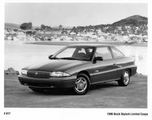 1996 Buick Skylark Limited Coupe Press Photo 0284