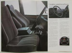 1984 Land Rover Range Rover Luxury Need Not Stop Sales Brochure