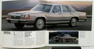 1990 Ford LTD Crown Victoria Color Trims Options Specs XL Sales Brochure