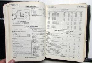 1970 GMC Truck Dealer Data Book Sales Reference Full Line Pickup Van Medium HD